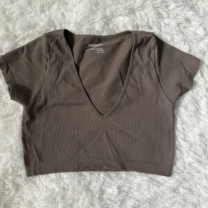 Garage women’s brown crop tee